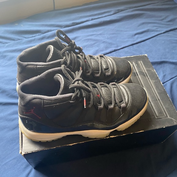 Jordan 11 - Picture 1 of 10